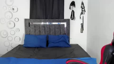 Maximiliano online show from January 15, 7:44 pm