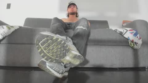 maximo__77 online show from December 2, 9:46 pm