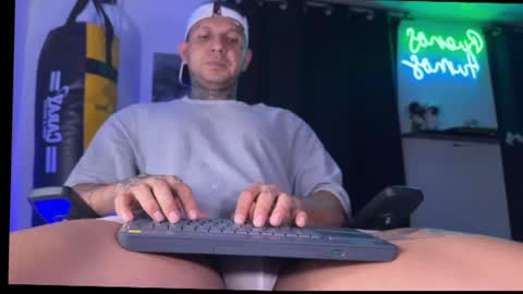 Maximo online show from October 9, 1:00 am