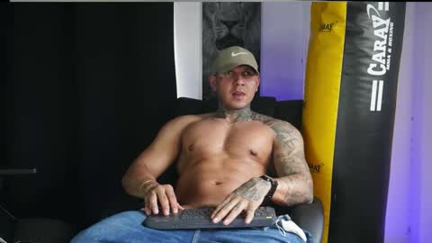 Maximo online show from October 13, 8:55 pm