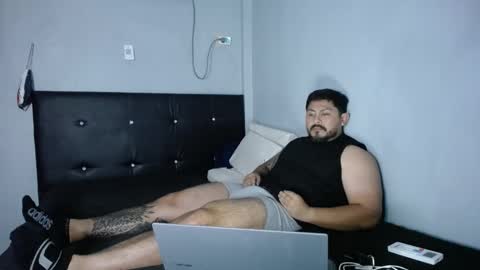 maximohot03 online show from November 22, 2:10 am