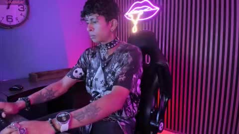 MAXIMO online show from February 17, 3:38 am