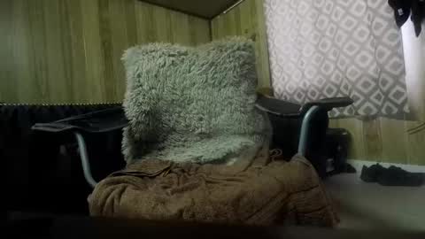 Snapshot of maximus_oreally chatting on February 13, 9:28 pm Max online show from February 13, 9:28 pm