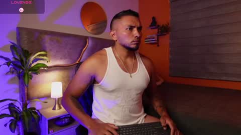 Maximus Clark online show from July 23, 9:40 am