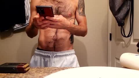 Snapshot of maximusdemitrious chatting on September 17, 2:04 am Maximus Demitrious online show from September 17, 2:04 am