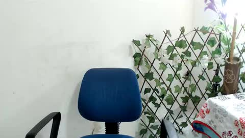 maxinesex_ online show from February 12, 6:09 pm
