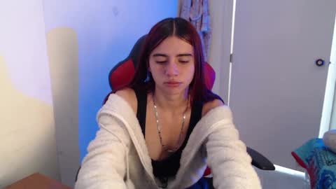 maxinesex_ online show from April 17, 1:57 pm