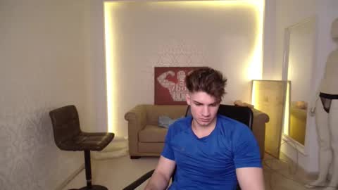 MaxKaiden online show from February 21, 8:40 am