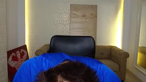 MaxKaiden online show from October 8, 11:05 am