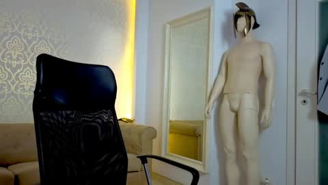 MaxKaiden online show from May 9, 7:14 am
