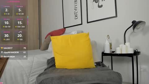 Max online show from October 11, 2:49 am