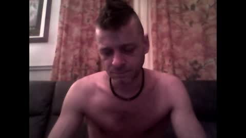 Snapshot of maxthewolf chatting on October 26, 10:53 pm MaxTheWolf online show from October 26, 10:53 pm