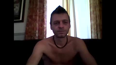 Snapshot of maxthewolf chatting on October 11, 7:28 pm MaxTheWolf online show from October 11, 7:28 pm