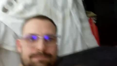 Max online show from December 19, 5:08 pm