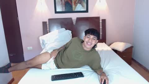 Maxx online show from September 12, 8:44 pm