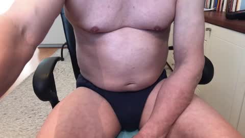 Max online show from March 27, 11:11 am