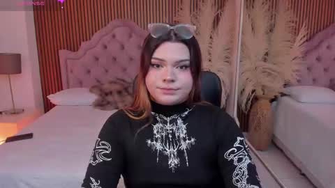 Maxine Minx online show from February 13, 6:06 am