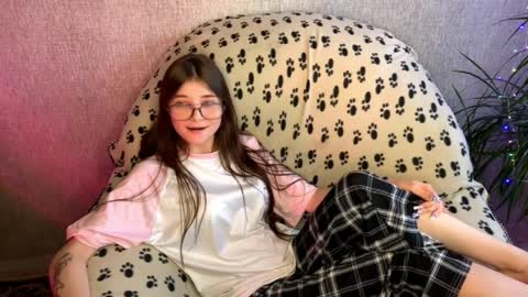 may online show from April 2, 2:24 pm