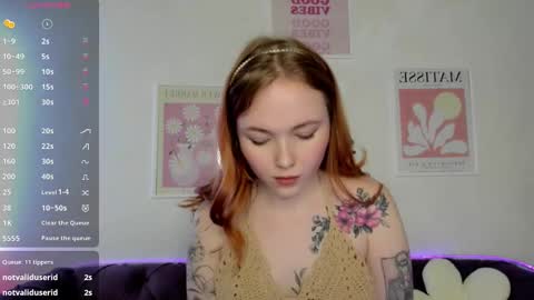 Snapshot of maya_light chatting on January 28, 12:11 pm Maya online show from January 28, 12:11 pm
