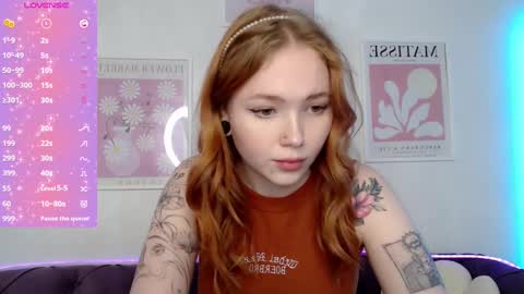 Snapshot of maya_light chatting on January 29, 8:08 am Maya online show from January 29, 8:08 am