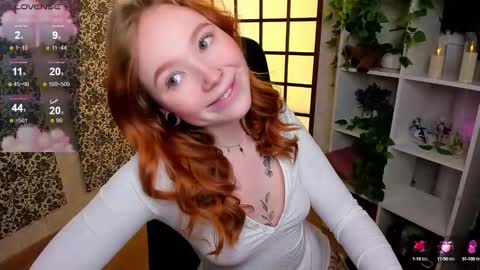 Snapshot of maya_light chatting on February 27, 2:14 am Maya online show from February 27, 2:14 am
