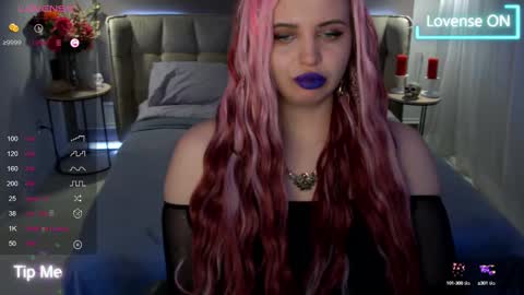 Snapshot of maya_mils chatting on March 9, 7:12 am Maya Mils online show from March 9, 7:12 am