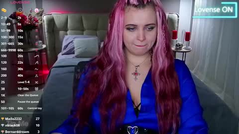 Snapshot of maya_mils chatting on February 23, 4:07 am Maya Mils online show from February 23, 4:07 am