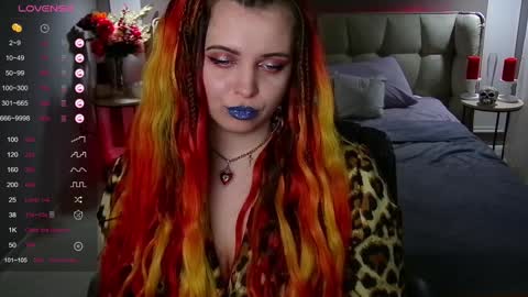 Snapshot of maya_mils chatting on January 29, 4:36 am Maya Mils online show from January 29, 4:36 am
