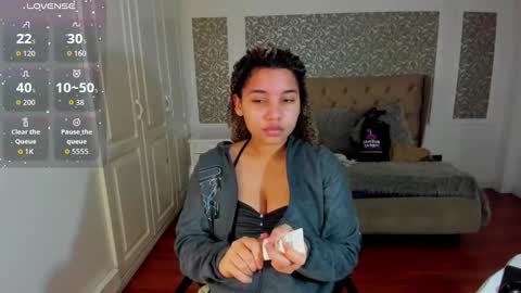 Maya online show from October 3, 2:32 am