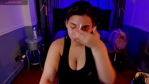 Maya online show from November 14, 2:25 am