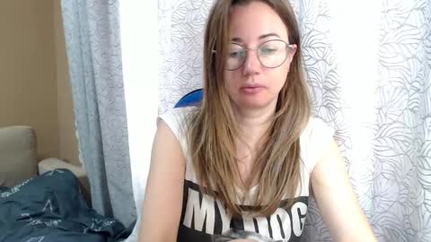 Snapshot of mayacateyes chatting on September 20, 5:10 am Maya online show from September 20, 5:10 am