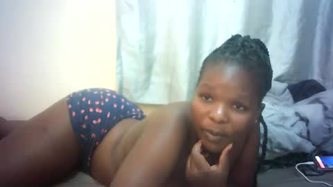 Snapshot of mayah_sexy chatting on December 4, 12:30 pm mayah_sexy online show from December 4, 12:30 pm