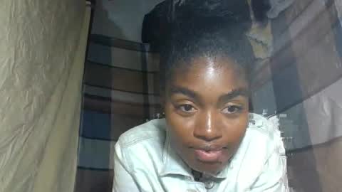 Snapshot of mayajadorelie chatting on September 16, 10:13 pm charlesia online show from September 16, 10:13 pm