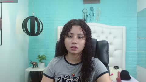 Maya online show from February 1, 12:04 pm