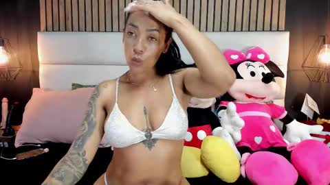 Snapshot of mayarusell01 chatting on February 17, 4:50 pm Nicolle Ruselle Hello my lovely schedule for great fun from 630 am and end 800 pm Colombian time I wait for you online show from February 17, 4:50 pm