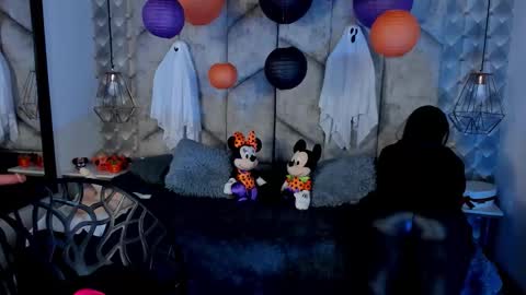 Nicolle Ruselle   Hello my lovely  schedule for great fun from  630 am and end 800 pm Colombian time I wait for you online show from October 21, 1:16 pm