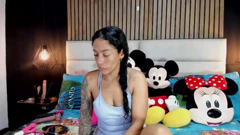 Snapshot of mayarusell01 chatting on February 10, 11:15 am Nicolle Ruselle Hello my lovely schedule for great fun from 630 am and end 800 pm Colombian time I wait for you online show from February 10, 11:15 am