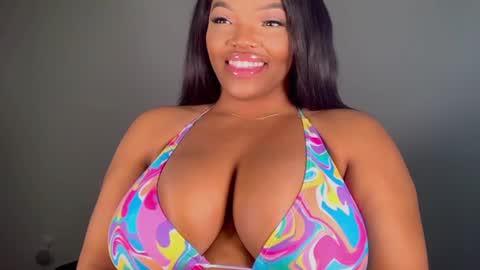 MayBabi online show from February 5, 11:55 am