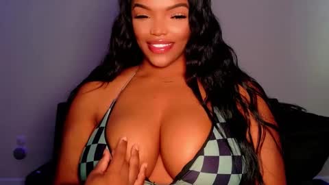 MayBabi online show from May 23, 3:08 pm