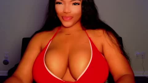 MayBabi online show from July 2, 11:15 am