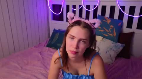 Ann online show from November 22, 9:35 pm