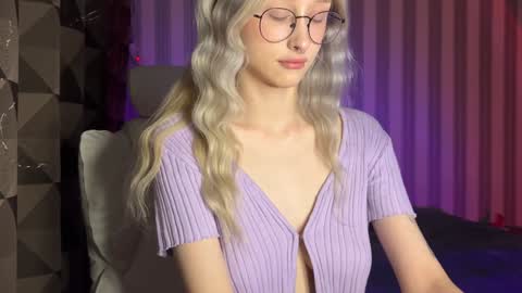 Snapshot of mayvi_cold chatting on January 30, 11:02 pm mayvi_cold online show from January 30, 11:02 pm
