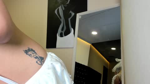 Maze online show from October 25, 9:59 pm