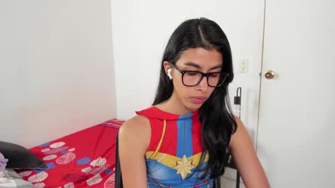 mazikeen_18 online show from May 6, 1:17 pm