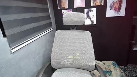 mazikeen_mazee online show from January 25, 6:01 am