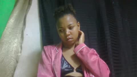 mbotyfeliciaa online show from December 15, 11:45 pm