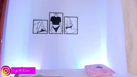 Ellie online show from May 21, 10:27 pm