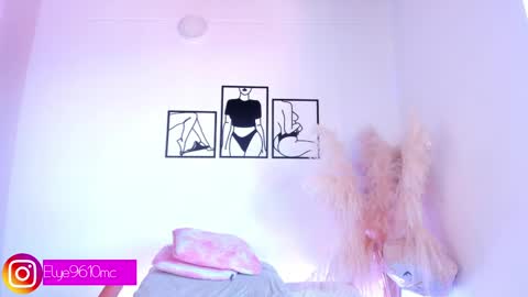 Ellie online show from April 9, 3:07 pm