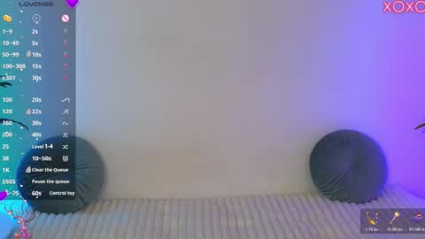 mckennaax online show from November 3, 9:27 pm