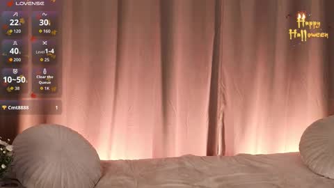 mckennaax online show from October 28, 11:06 pm